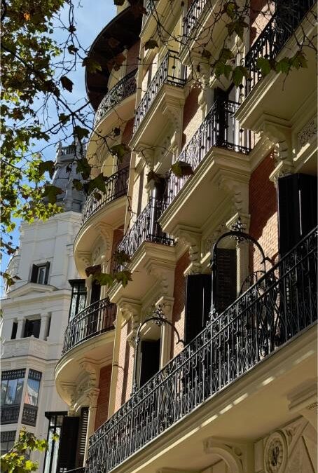 Pourquoi choisir un expert-comptable spécialisé pour vos projets immobiliers ?